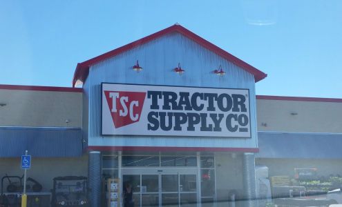 Tractor Supply Edna