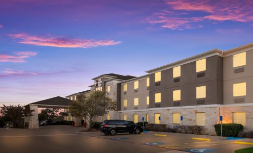 Best Western Plus Killeen/Fort Hood Hotel & Suites