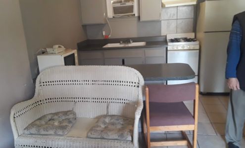 Executive Inn & Suites