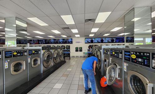 Roy's Wash-N-Dry aka Laundry Love