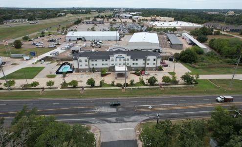 Baymont by Wyndham College Station