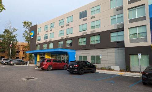 Tru by Hilton Charleston Airport