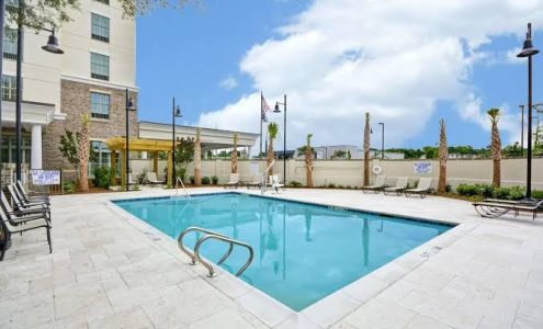 Hampton Inn & Suites Charleston Airport