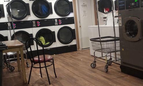 Self Serve Laundromat