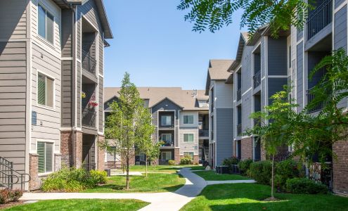 Four Seasons at Southtowne Apartments