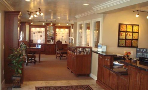 Dr. Nazanin Galehdari