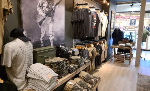 BUNKER 27 - PADDOCK MALL