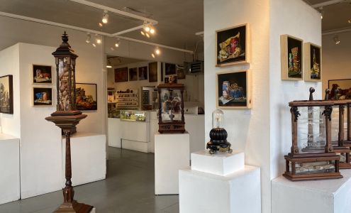 Guardino Gallery