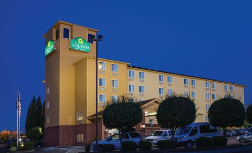 La Quinta Inn & Suites by Wyndham Portland Airport