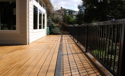 Mountain View Fencing and Decks