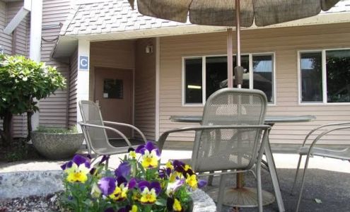 Red Lion Inn & Suites Vancouver