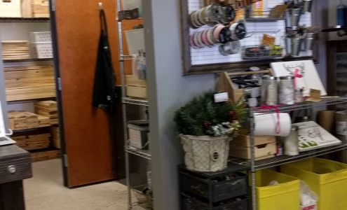 Board & Brush Creative Studio - Plano