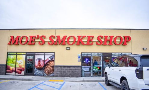 Moe's Smoke Shop