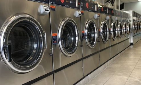 Wash-N-Spin Laundromat