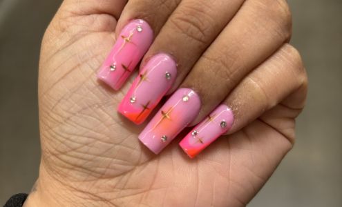 Regal Nails, Salon & Spa Roanoke