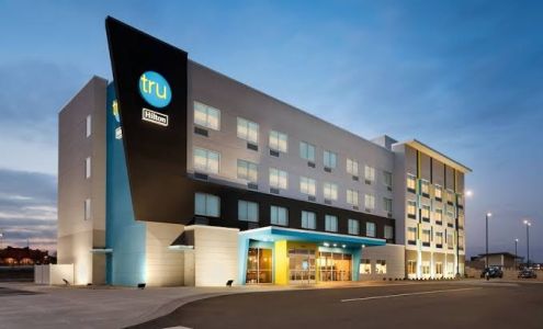 Tru by Hilton Milwaukee Brookfield