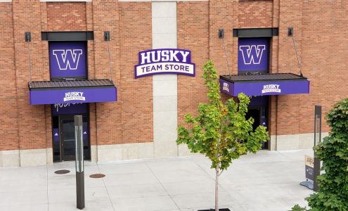 Husky Team Store