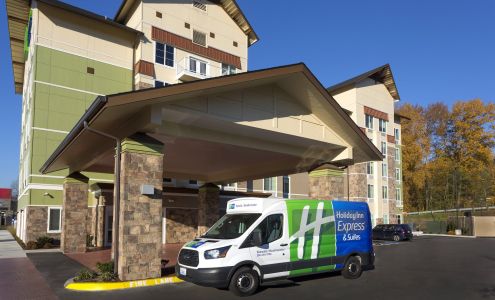 Holiday Inn Express & Suites Seattle South - Tukwila by IHG