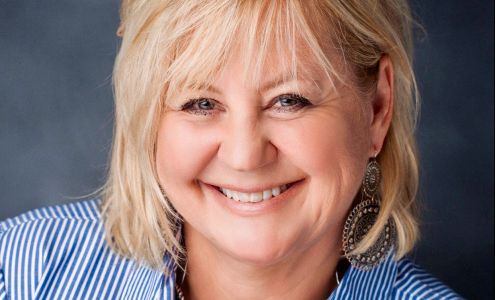 Brenda Burk, Coldwell Banker Schneidmiller