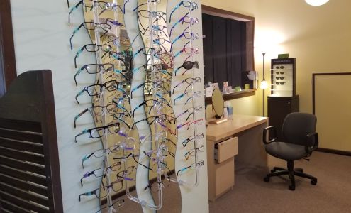 MILTON EYECARE CENTER DR. GUSTAFSON AND DR. WALSTON 101 Milton Way, Milton Washington 98354