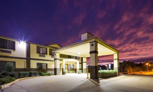 Best Western Pineywoods Inn