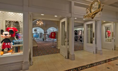 M. Mouse Mercantile Lake Buena Vista