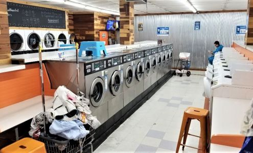 Los Lavaderos Coin Laundries