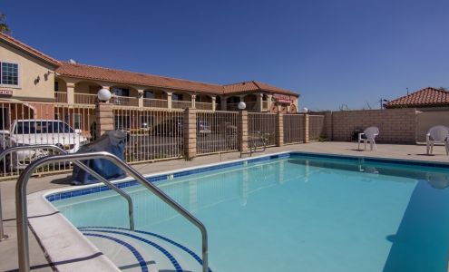 Crystal Inn Suites & Spas LAX