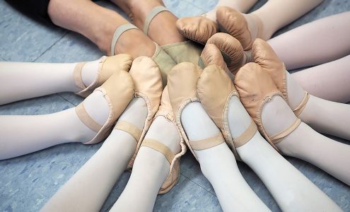 California DanceArts & California Contemporary Ballet 4490 Cornishon Ave, La Cañada Flintridge California 91011