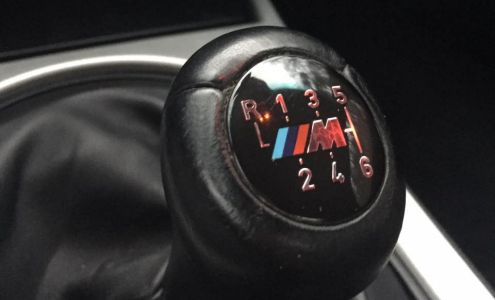 UpShift Motors Saint Bonifacius