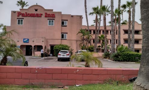 Palomar Inn