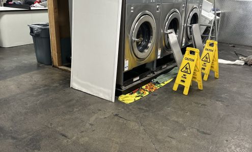 Casa De Oro Coin Laundry WE ARE OPEN DURING CONSTRUCTION