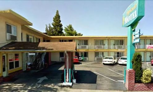 Highlander Motel