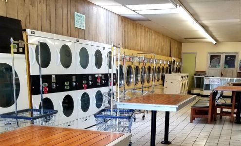 Wash & Fold Laundromat