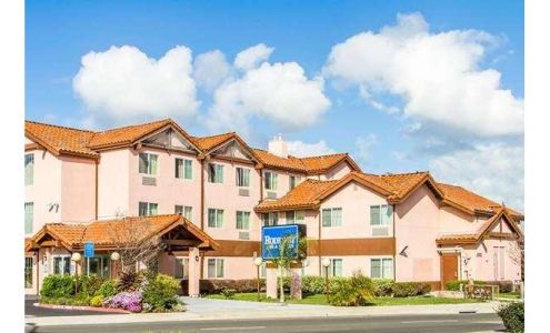 Rodeway Inn & Suites