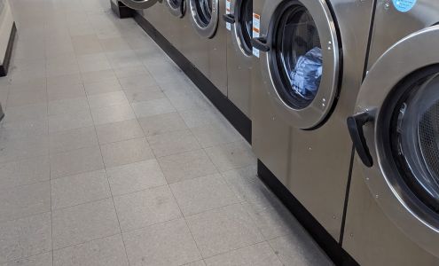 Westside Wash Laundromat