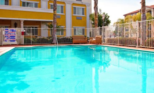 Hotel Marguerite Anaheim/Garden Grove, Trademark Collection