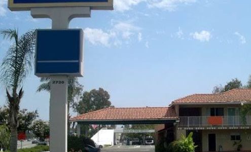 Civic Center Inn & Suites