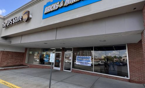 Bricks & Minifigs Lexington, KY