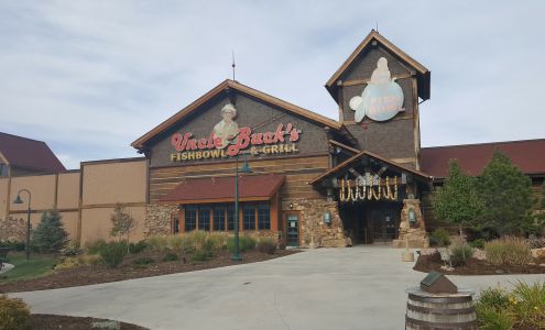 Bass Pro Shops/Cabela’s Boating Center