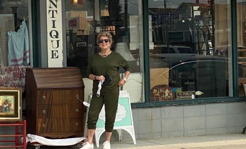 Lorraine Bannister, Realtor