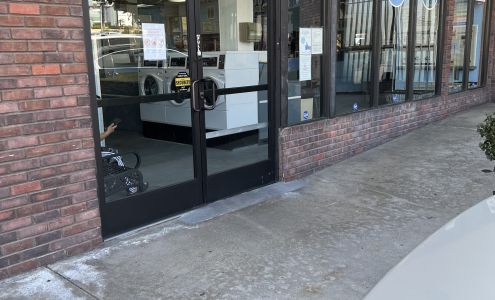 Sandra's Coin Laundry