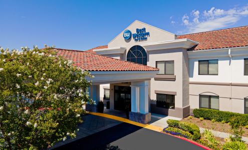 Best Western Valencia/Six Flags Inn & Suites