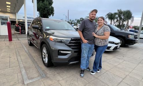 Quick Lane® Tire & Auto Center at Galpin Ford