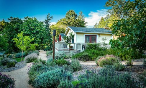 Aurora Park Cottages