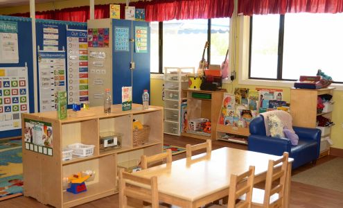 La Petite Academy of Vista