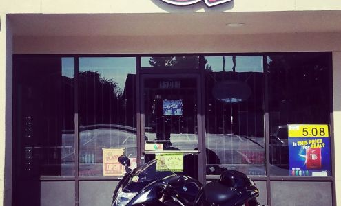 Tulare's Finest Smoke Shop