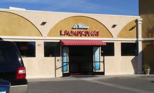 Senor Burbujas Laundromat #2