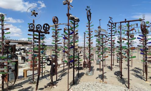 Elmer's Bottle Tree Ranch Oro Grande