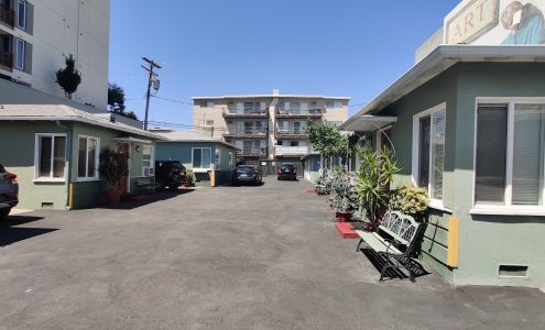 Wilshire Motel